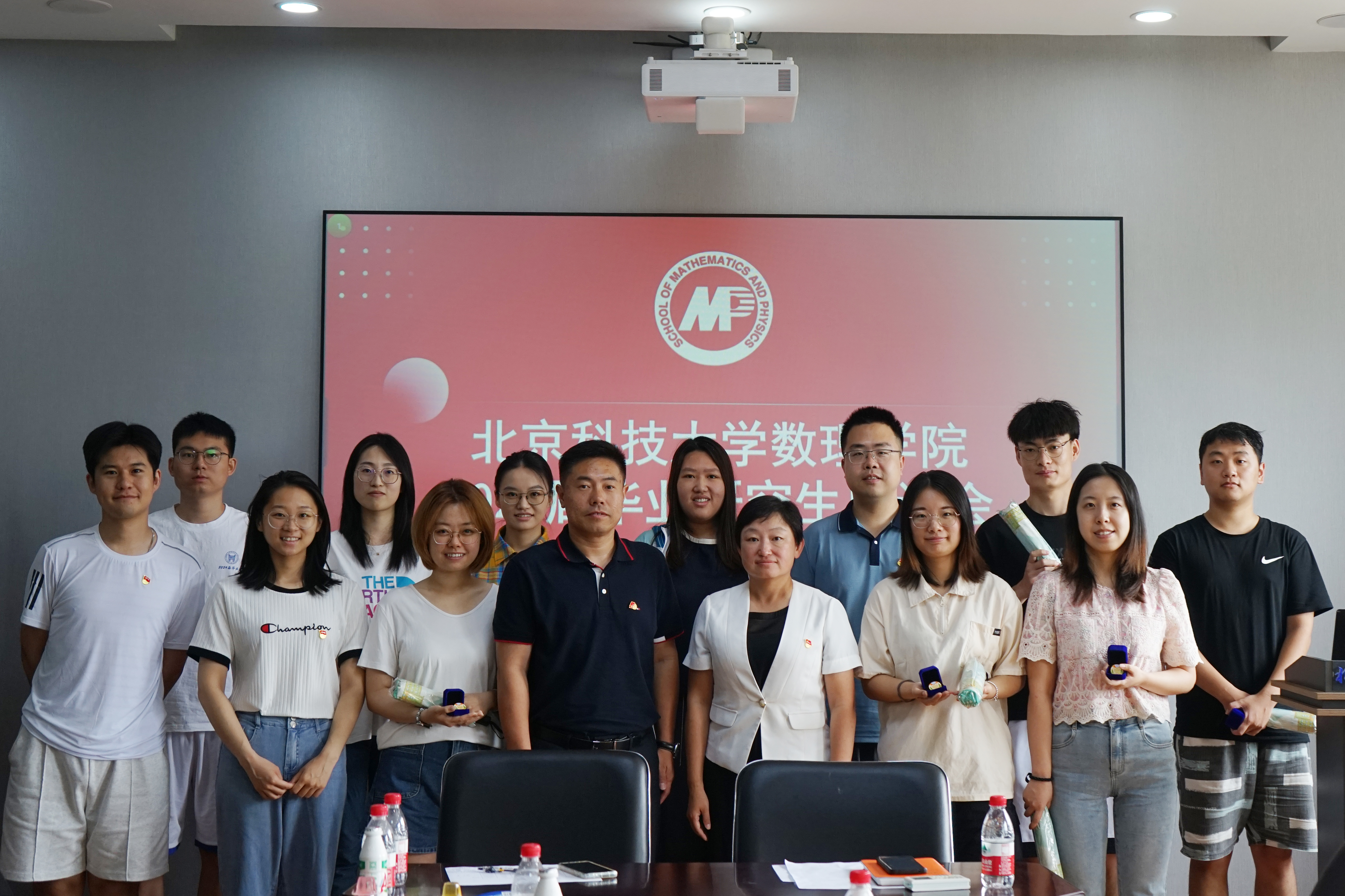 b421fa041cdd64befa2cfec56d29578d.jpg b421fa041cdd64befa2cfec56d29578d.jpg